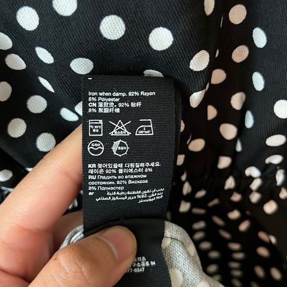 & others stories tie up mini wrap dress in black and white polka dot size 10 - Picture 7 of 7